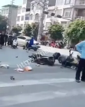 田东县油城路交通事故